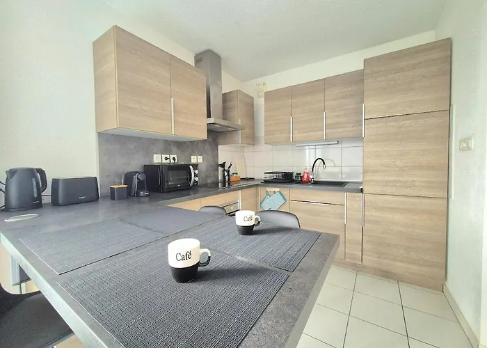 Le 119 - Route Des Vins * Уссен